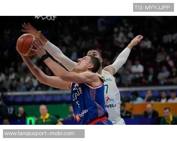 斯波称赞约维奇赛季初表现波动现在终于展现出真正实力与价值